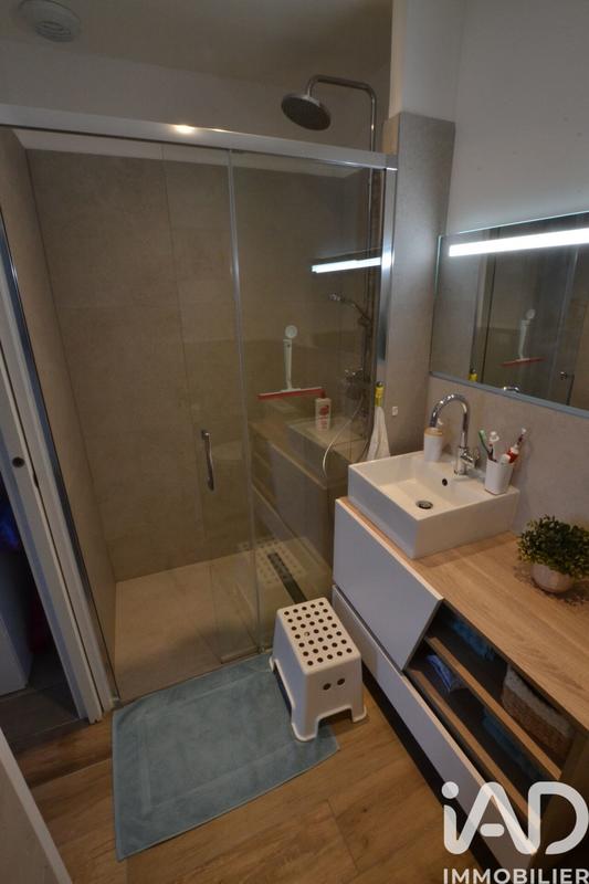 Maison - 230 m² - 7 pièces