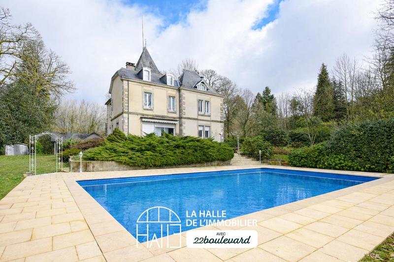 Château - 267 m² - 10 pièces