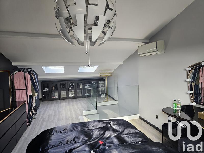 Maison - 143 m² - 5 pièces