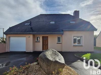 Maison - 94 m² - 5 pièces