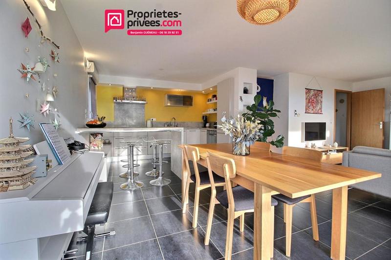 Appartement - 90 m² - 4 pièces