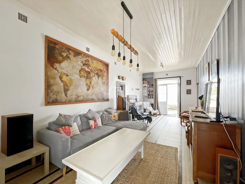 Maison - 90 m² - 4 pièces