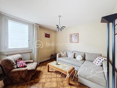 Appartement - 88 m² - 5 pièces