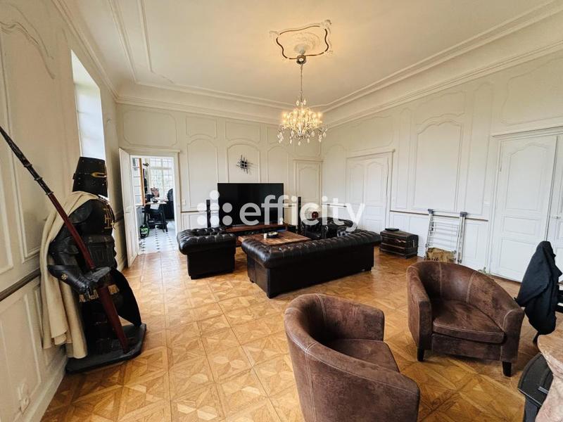 Demeure - 420 m² - 6 pièces