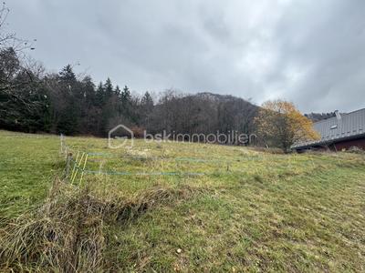 Terrain constructible - 607 m²