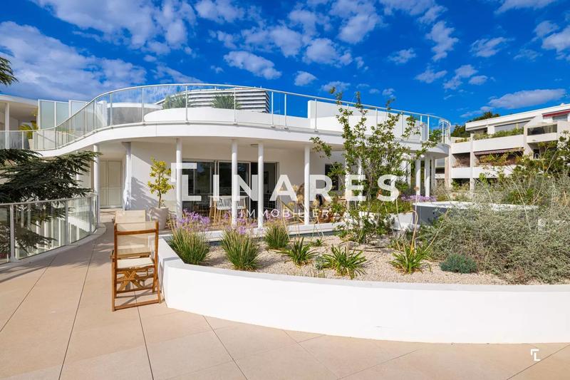 Appartement - 200 m² - 5 pièces