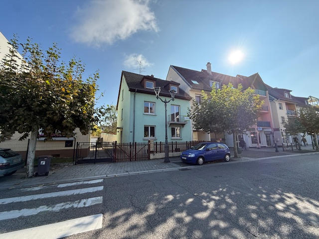 Immeuble - 155 m² - 9 pièces