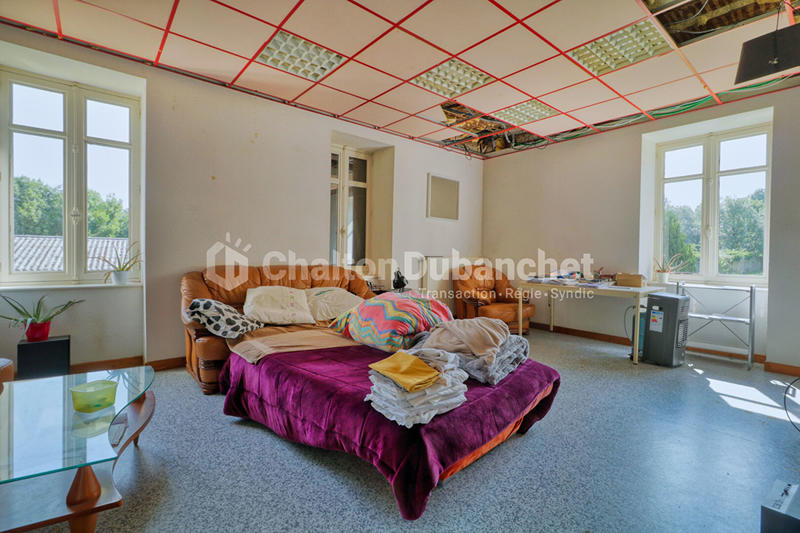 Maison - 500 m² - 12 pièces