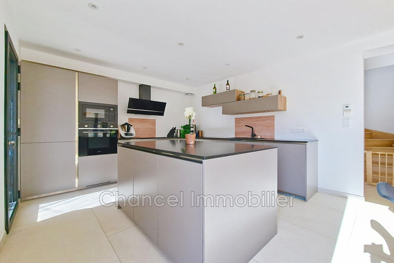 Maison - 164 m² - 5 pièces