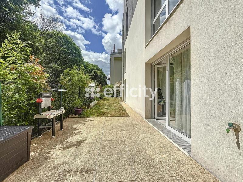 Appartement - 90 m² - 4 pièces