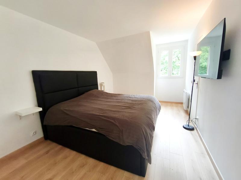 Maison traditionnelle - 170 m² - 9 pièces