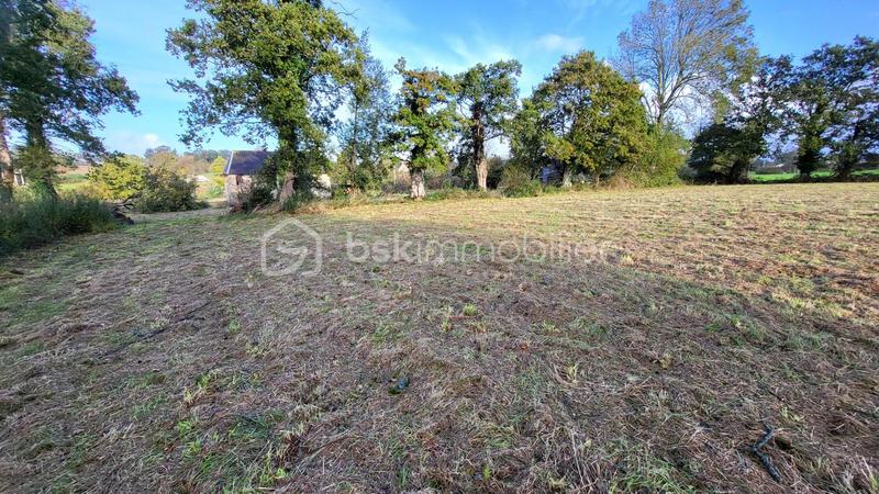 Immeuble - 70 m² - 2 pièces