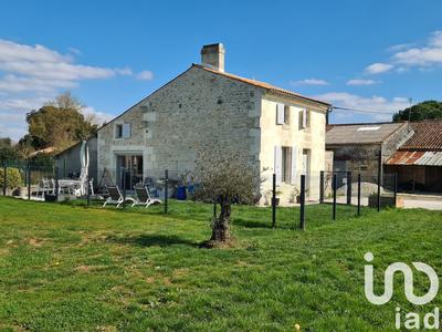 Maison de campagne - 90 m² - 3 pièces