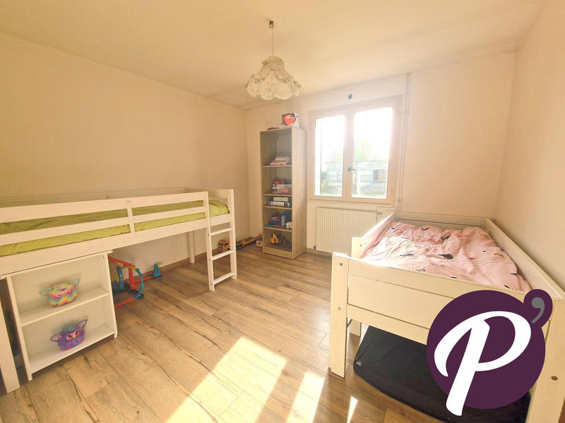 Maison - 239 m² - 5 pièces