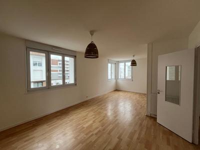 Appartement - 80 m² - 3 pièces