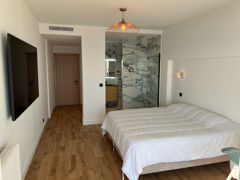 Appartement - 180 m² - 6 pièces