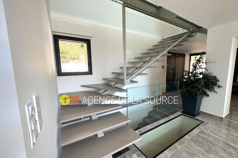 Villa - 390 m² - 10 pièces