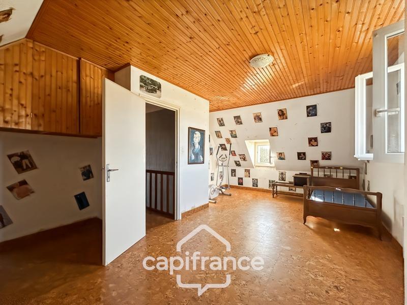 Maison - 140 m² - 8 pièces