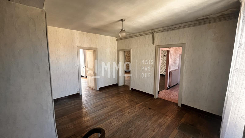 Maison - 200 m² - 7 pièces