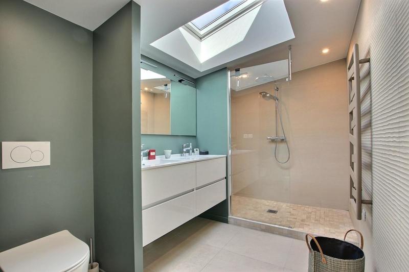 Maison bourgeoise - 253 m² - 9 pièces