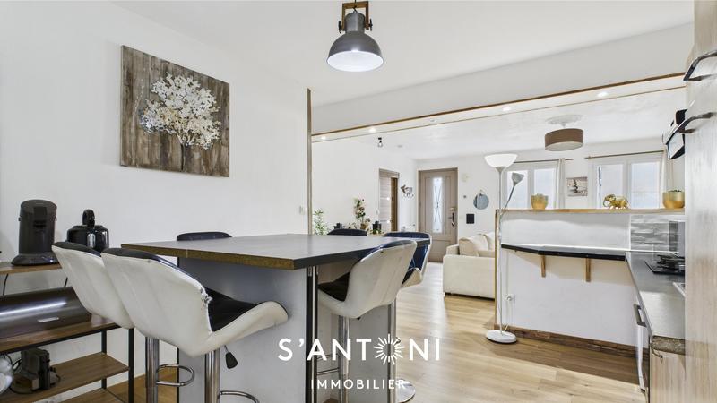 Maison - 142 m² - 6 pièces