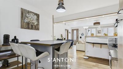 Maison - 142 m² - 6 pièces