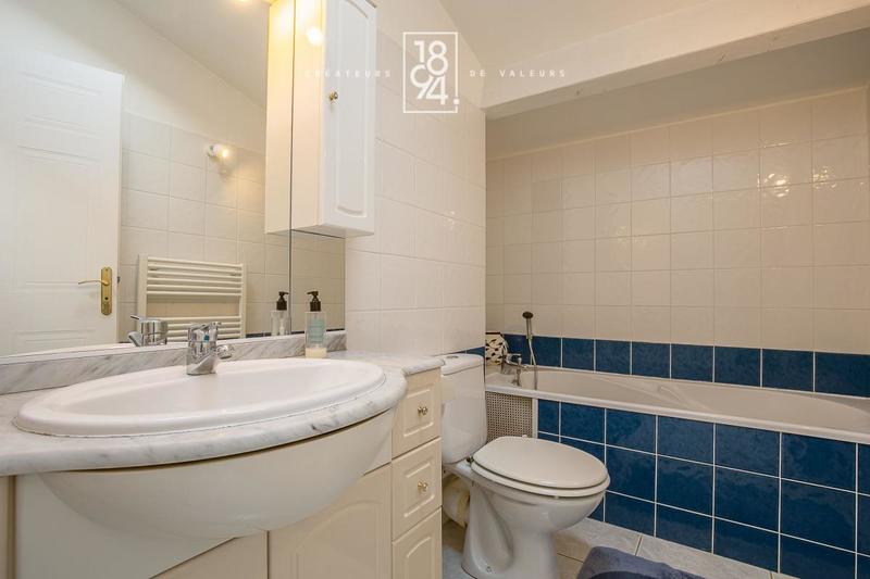 Appartement - 145 m² - 5 pièces