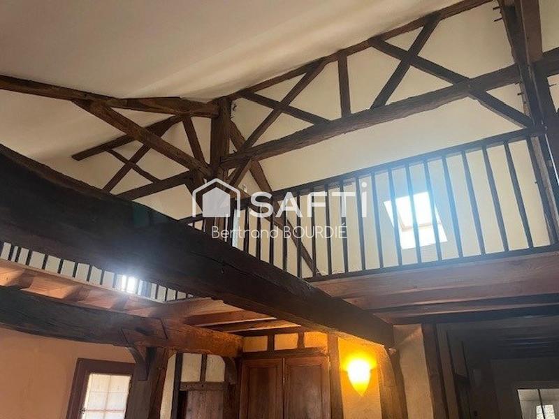 Maison - 310 m² - 9 pièces