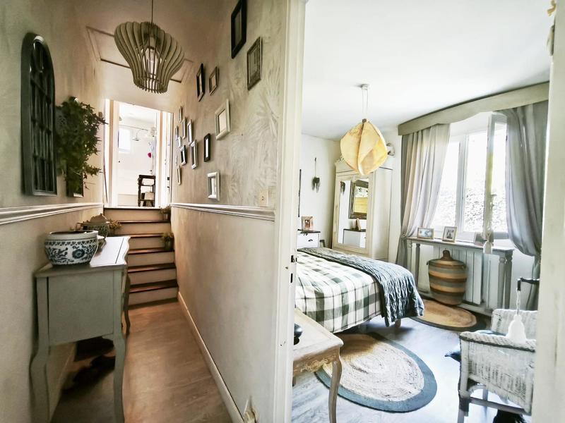 Maison - 195 m² - 7 pièces