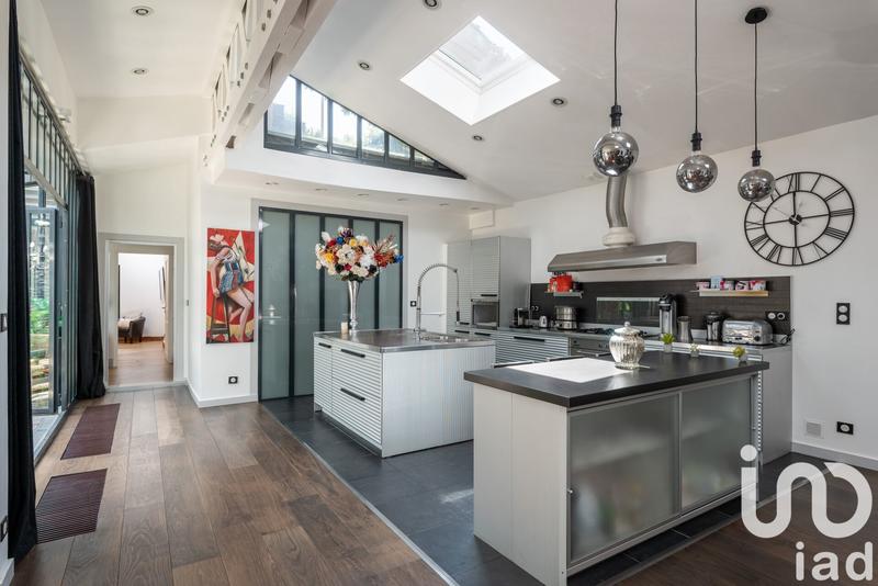 Maison de ville - 230 m² - 6 pièces