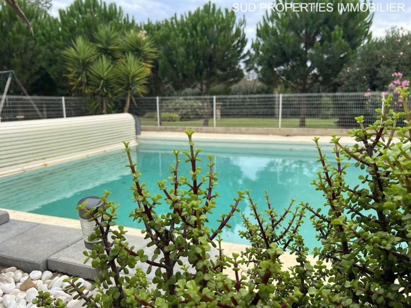 Maison - 210 m² - 6 pièces