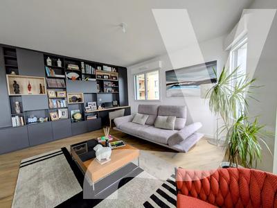 Appartement - 106 m² - 4 pièces