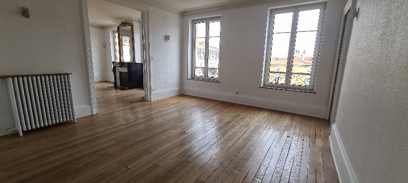 Appartement - 97 m² - 4 pièces