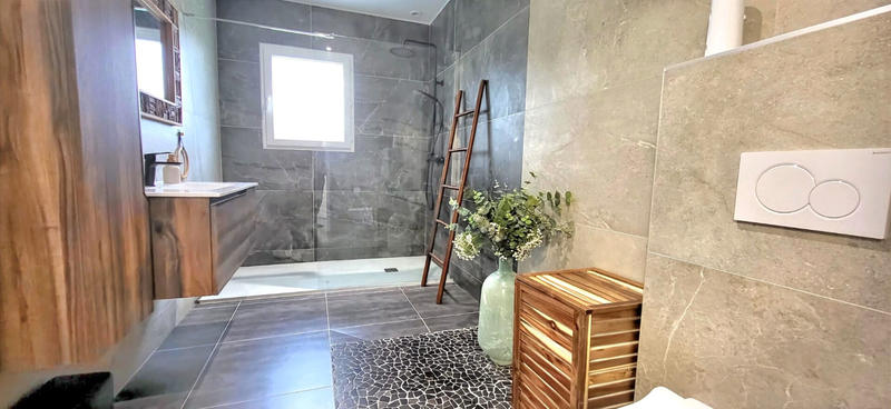 Maison - 140 m² - 6 pièces