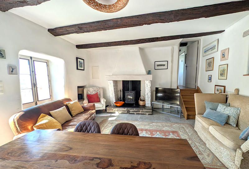 Maison - 246 m² - 9 pièces