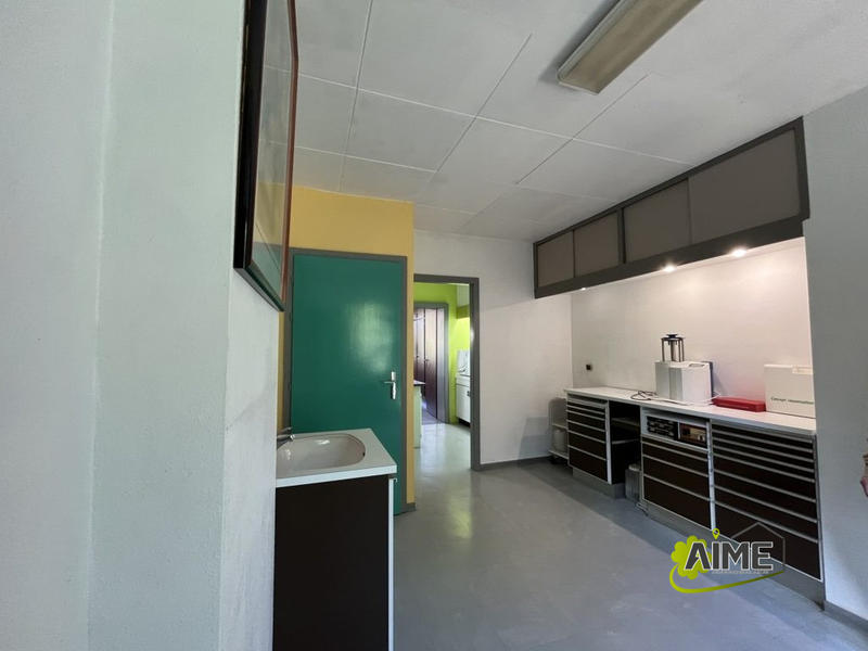 Maison - 207 m² - 10 pièces