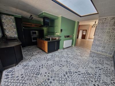 Maison - 179 m² - 7 pièces