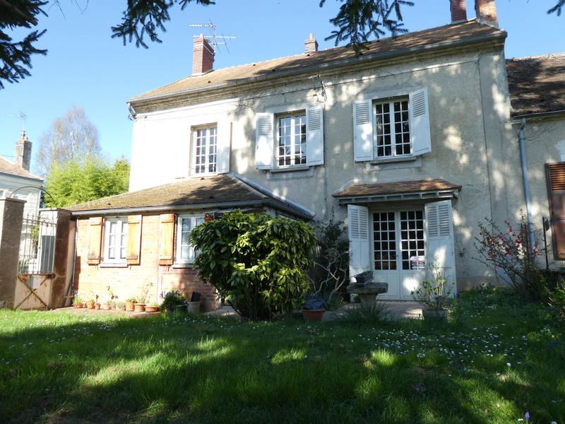 Maison - 155 m² - 8 pièces