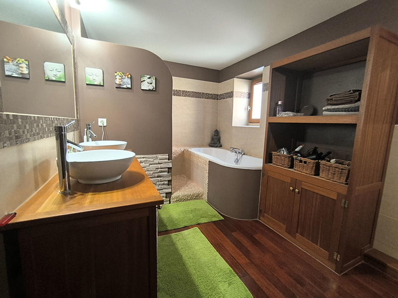 Maison - 173 m² - 7 pièces