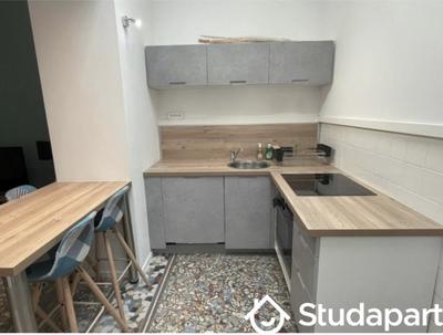 Chambre - 13 m² - 1 pièce