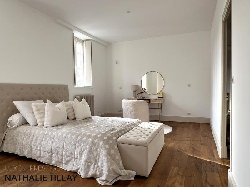 Maison bourgeoise - 236 m² - 8 pièces