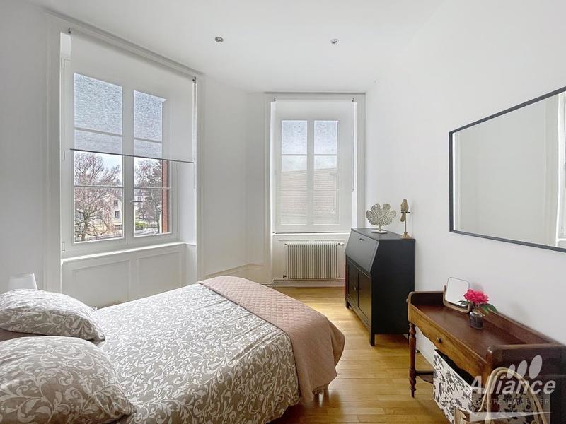 Appartement - 87 m² - 3 pièces