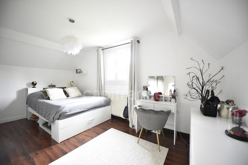 Maison - 165 m² - 7 pièces