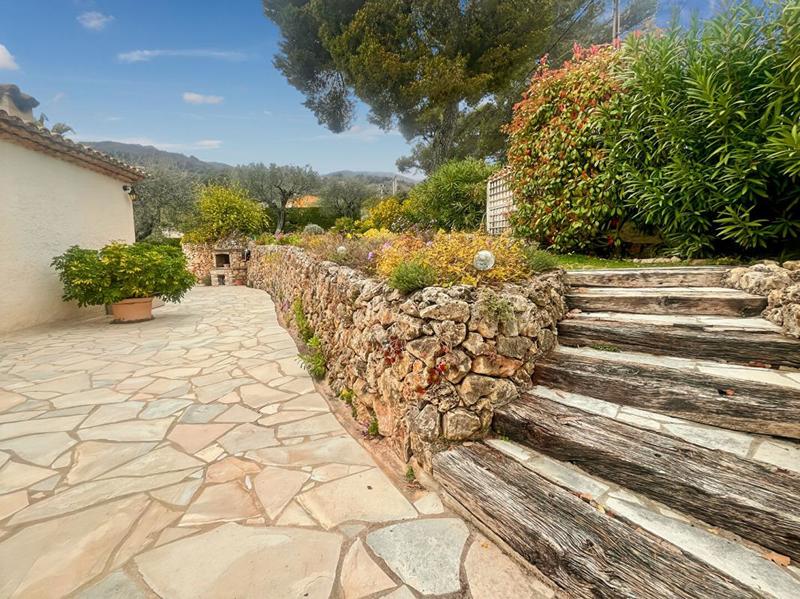 Maison - 171 m² - 4 pièces