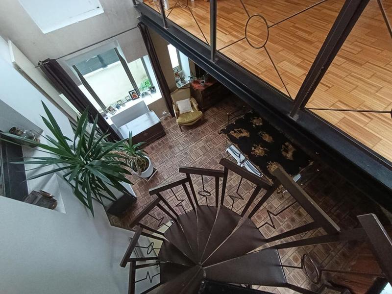 Maison - 202 m² - 8 pièces