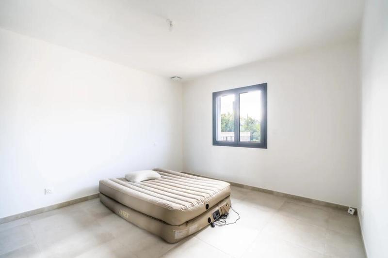 Maison - 266 m² - 5 pièces