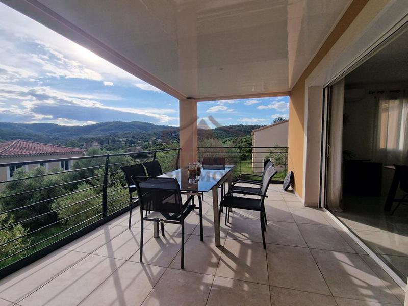 Villa - 100 m² - 4 pièces