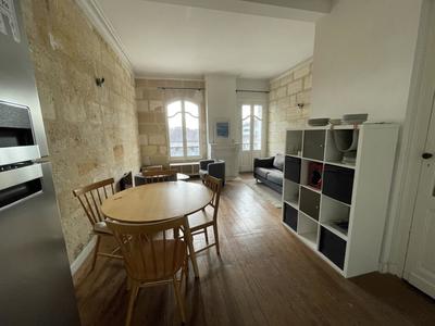 Appartement - 65 m² - 4 pièces