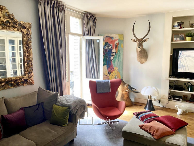 Maison - 220 m² - 6 pièces