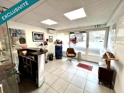 Local commercial - 6 pièces